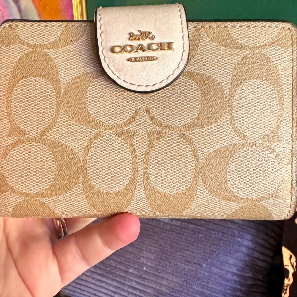 New coach wallet never used! Matching purse too!
